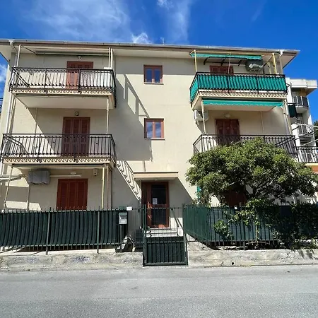 Daire Free Parking Casa Con Giardino - Centro Mare A 5 Minuti *